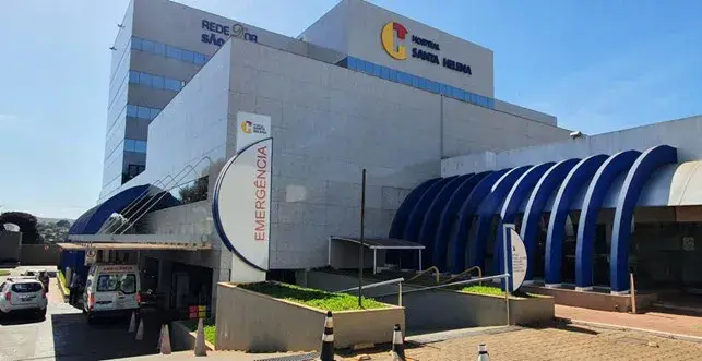 Fachada do Hospital Santa Helena, Asa Norte, Brasília